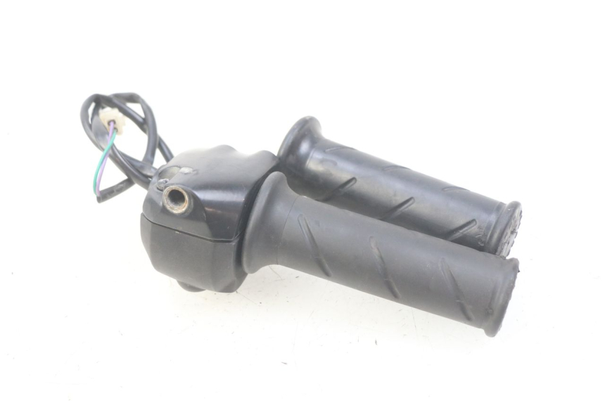 photo de MANUBRIO DESTRO PEUGEOT LUDIX 50 (2008 - 2017) - Dettaglio del componente