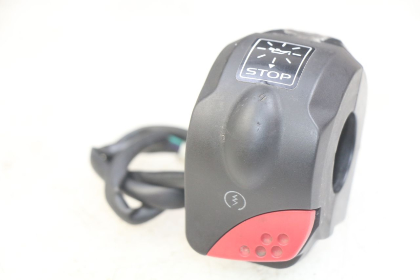 photo de MANUBRIO DESTRO PEUGEOT LUDIX 50 (2008 - 2017) - Vista principale