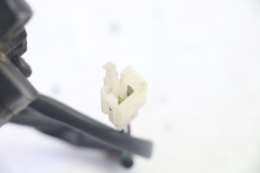 photo de MANUBRIO DESTRO PEUGEOT LUDIX 50 (2008 - 2017) - Stato della superficie e materiale