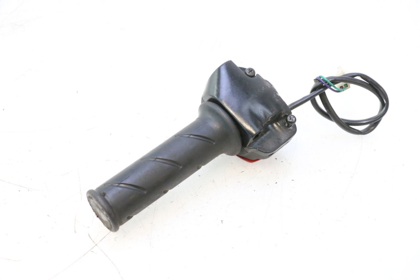 photo de MANUBRIO DESTRO PEUGEOT LUDIX 50 (2008 - 2017) - Dettaglio del componente