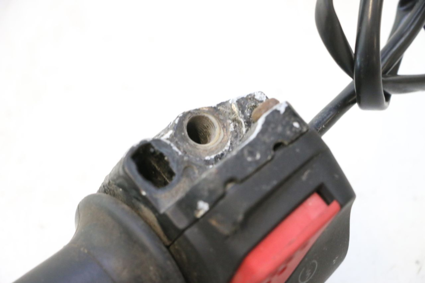 photo de COMMUTATORE DESTRO PEUGEOT LUDIX ONE 50 (2004 - 2013) - Altra angolazione