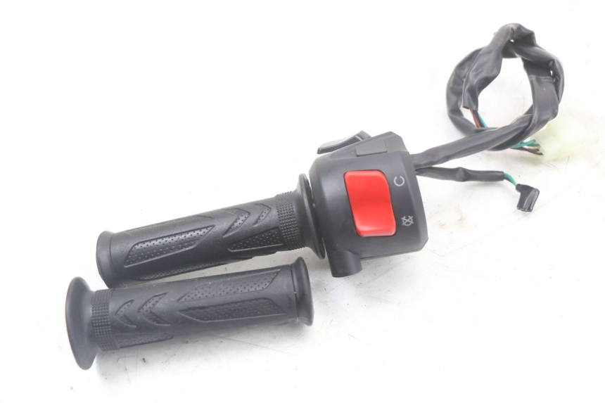 photo de COMMUTATORE DESTRO MASAI SCRAMBLER SPORT 125 (2021 - 2025) - Primo piano tecnico