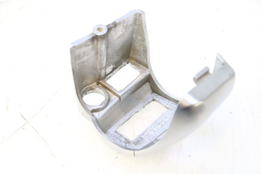 photo de COMMUTATORE DESTRO PIAGGIO MP3 500 (2016 - 2018) - Dettagli dei punti di fissaggio