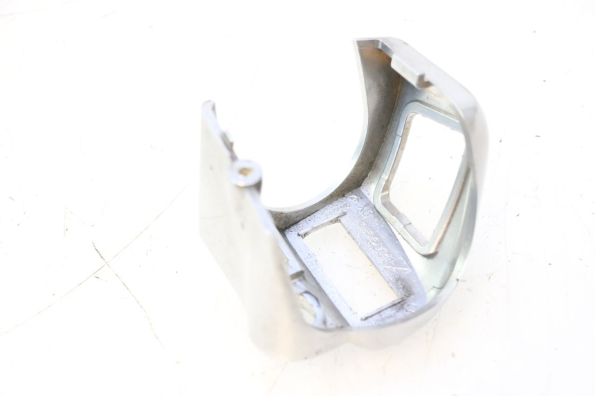photo de COMMUTATORE DESTRO PIAGGIO MP3 500 (2016 - 2018) - Stato della superficie e materiale