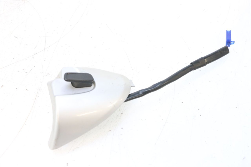 photo de MANUBRIO DESTRO YAMAHA NEOS NEO'S 4T 50 (2008 - 2016) - Zoom sullo stato d'uso