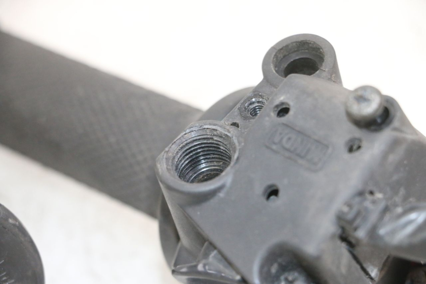 photo de MANUBRIO DESTRO GILERA NEXUS 125 (2009 - 2013) - Altra angolazione