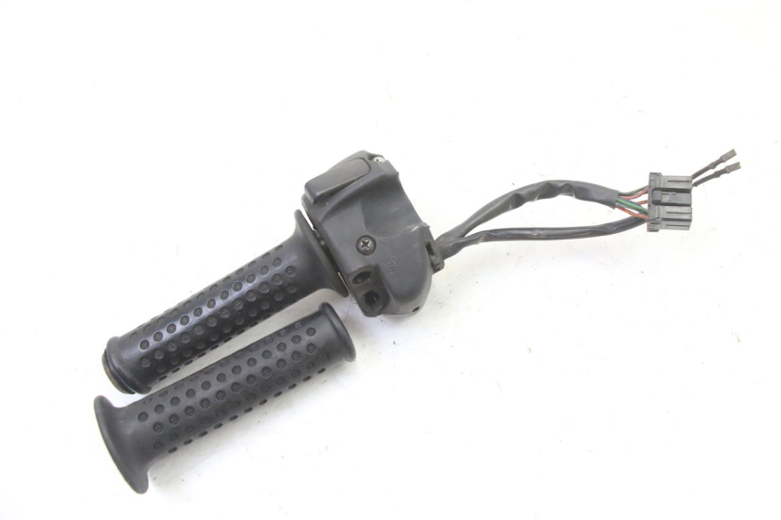 photo de MANUBRIO DESTRO GILERA NEXUS 125 (2009 - 2013) - Primo piano tecnico