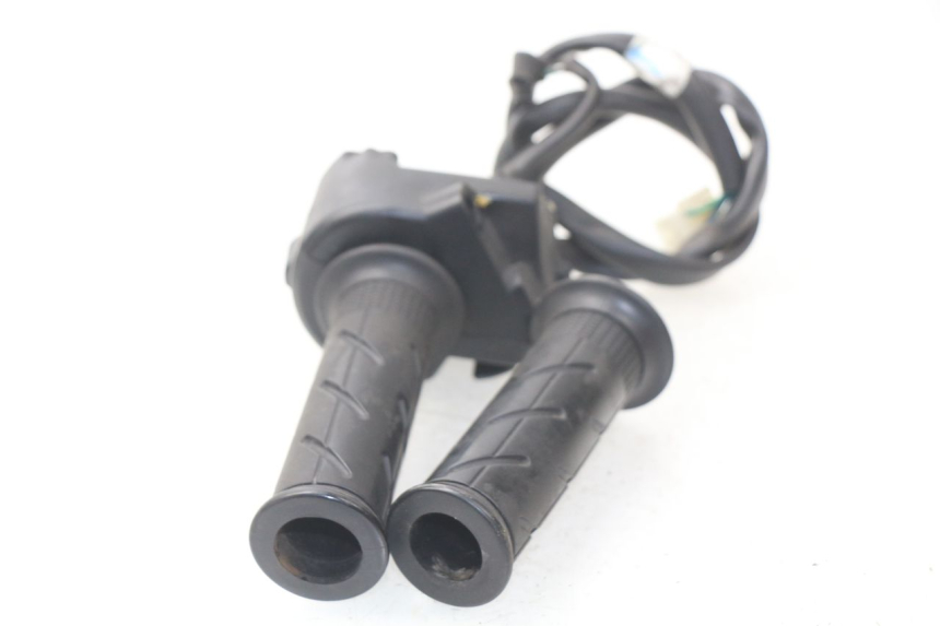 photo de MANUBRIO DESTRO HONDA PCX (JF47) 125 (2012 - 2013) - Dettaglio del componente