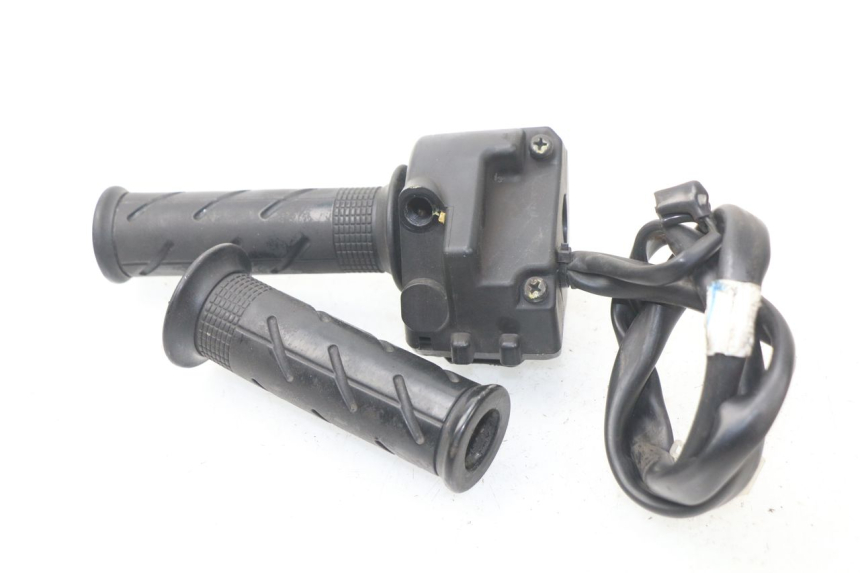 photo de MANUBRIO DESTRO HONDA PCX (JF47) 125 (2012 - 2013) - Vista d'insieme del prodotto