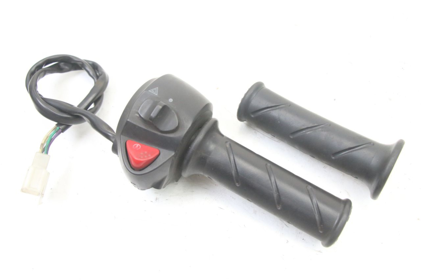 photo de MANUBRIO DESTRO PEUGEOT CITYSTAR 125 (2011 - 2017) - Vista principale