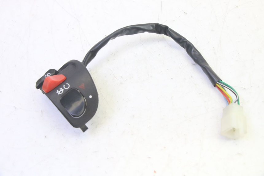 photo de COMMUTATORE DESTRO EFUN PUSA 1 - Zoom sullo stato d'uso