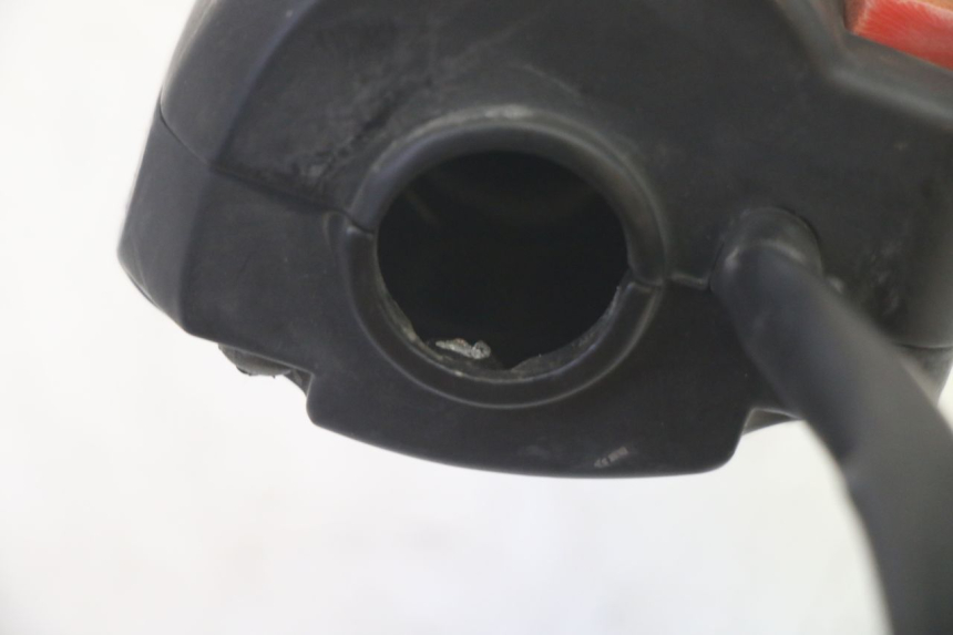 photo de MANUBRIO DESTRO RIDE RACE 2T 50 (2012 - 2017) - Dettagli dei punti di fissaggio