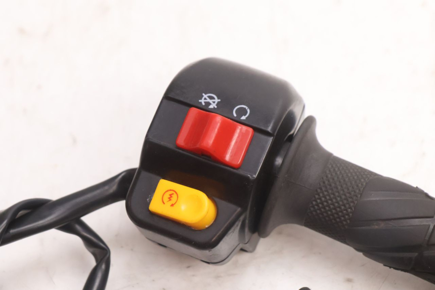photo de Comando destro TNT MOTOR ROMA 10' 4T 50 (2007 - 2018) - Dettaglio del componente