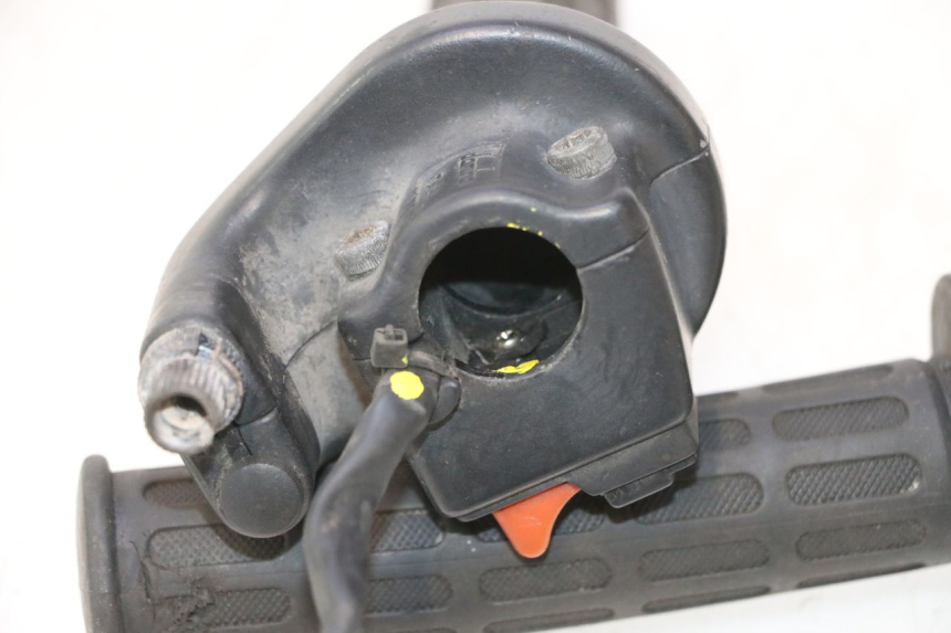 photo de COMMUTATORE DESTRO MZ RT 125 (2000 - 2008) - Altra angolazione