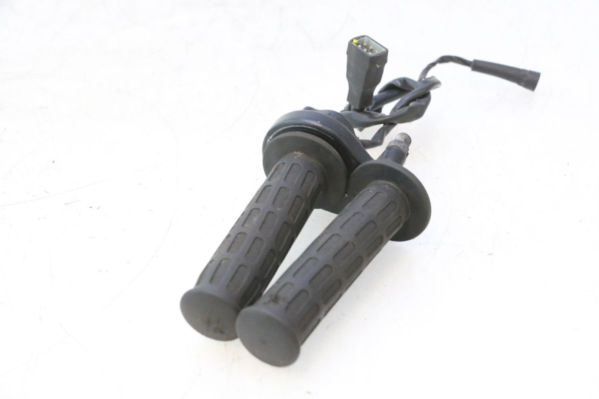 photo de COMMUTATORE DESTRO MZ RT 125 (2000 - 2008) - Ricambio usato controllato