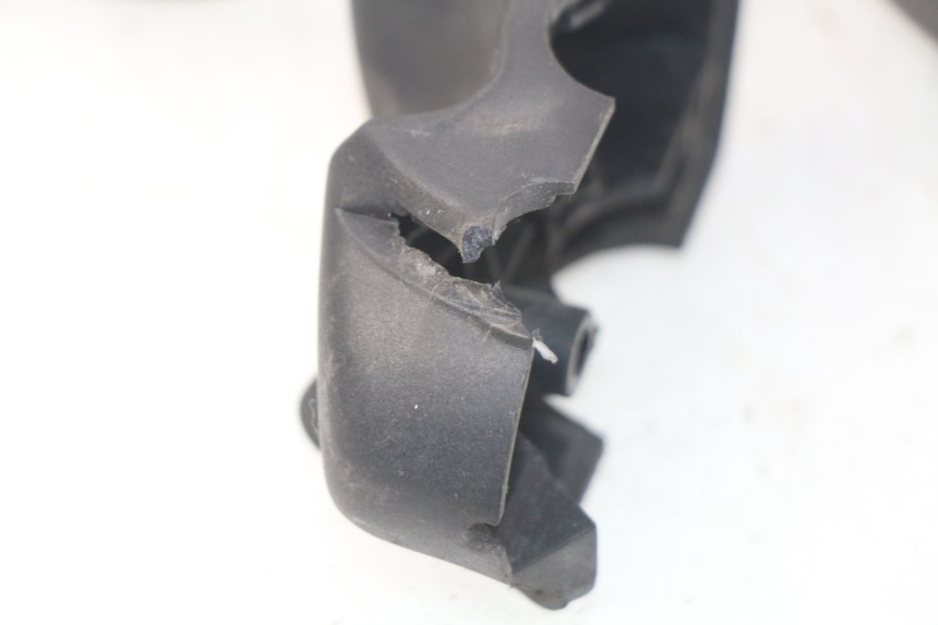 photo de COMANDO DESTRO PEUGEOT SATELIS 300 (2012 - 2015) - Zoom sullo stato d'uso