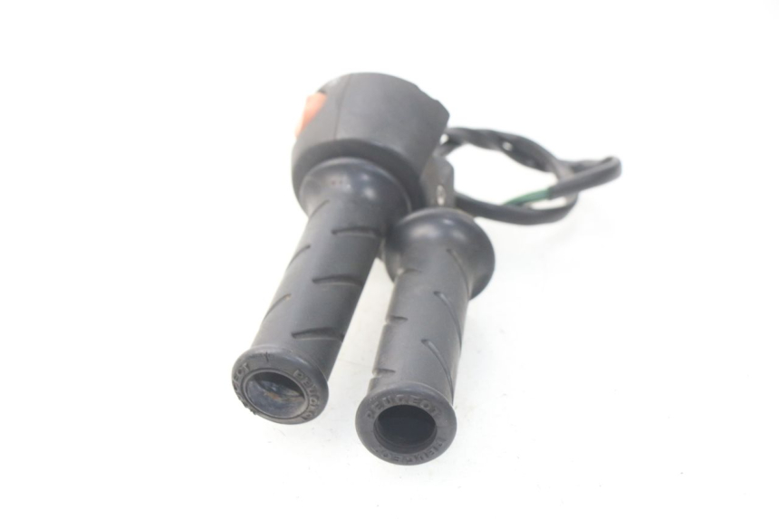 photo de COMANDO DESTRO PEUGEOT SATELIS 300 (2012 - 2015) - Ricambio usato controllato