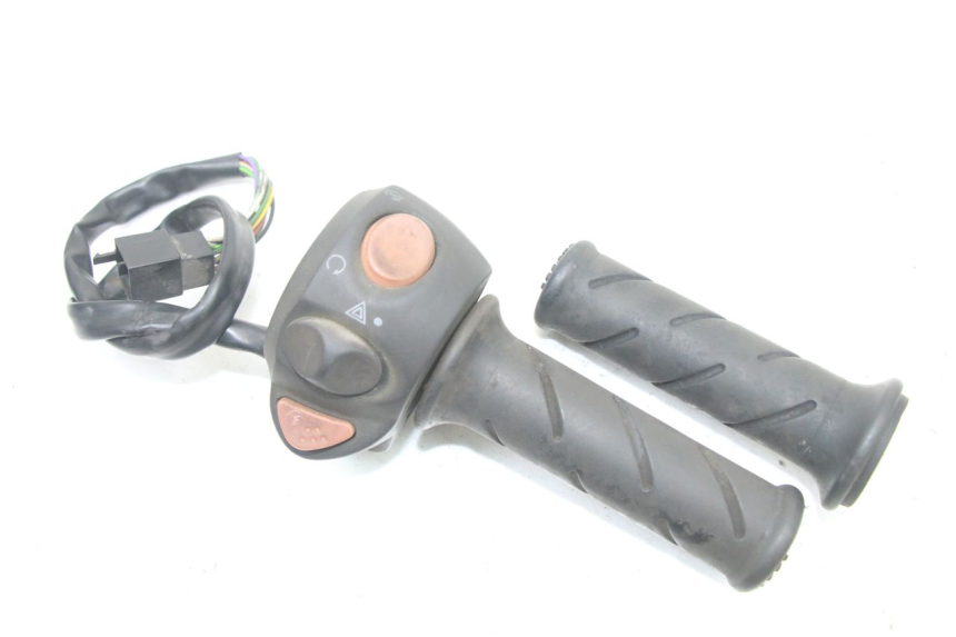 photo de COMMUTATORE DESTRO PEUGEOT SATELIS 125 (2013 - 2018) - Vista principale