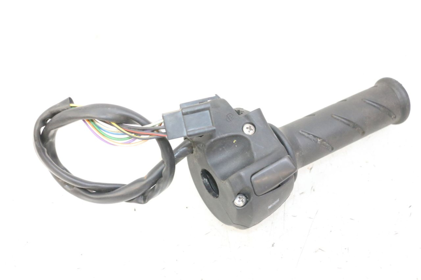 photo de COMMUTATORE DESTRO PEUGEOT SATELIS 125 (2013 - 2018) - Vista d'insieme del prodotto