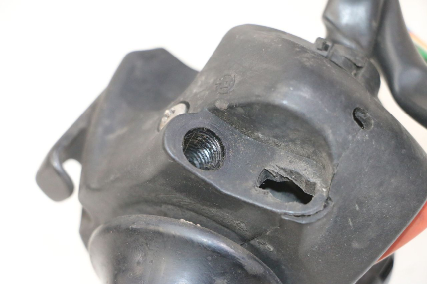 photo de COMMUTATORE DESTRO PEUGEOT SATELIS 125 (2013 - 2018) - Dettaglio del componente