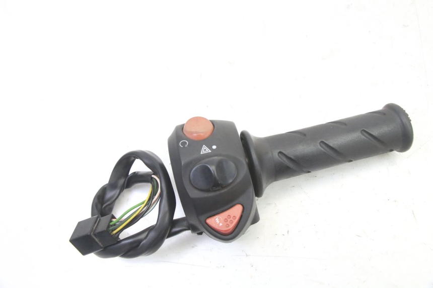 photo de COMMUTATORE DESTRO PEUGEOT SATELIS 125 (2013 - 2018) - Vista principale