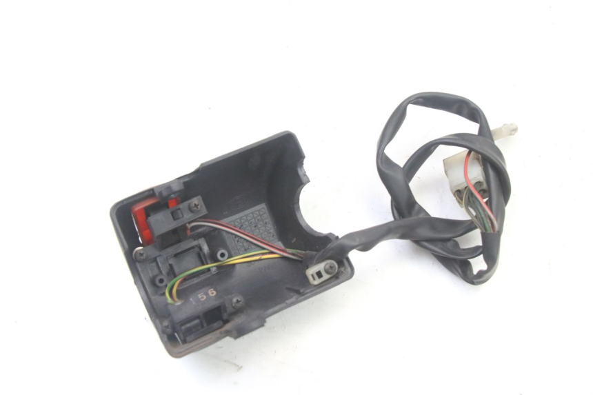 photo de COMMUTATORE DESTRO APRILIA SCARABEO GT TOURING 125 (1999 - 2005) - Primo piano tecnico