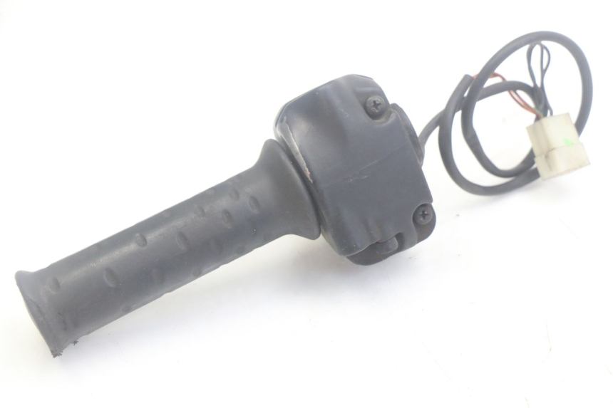 photo de MANUBRIO DESTRO APRILIA SCARABEO 100 (2003 - 2012) - Dettaglio del componente