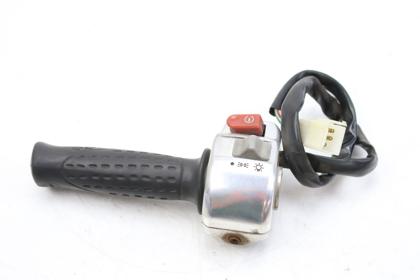 photo de MANUBRIO DESTRO KYMCO SENTO 100 (2008 - 2013) - Altra angolazione