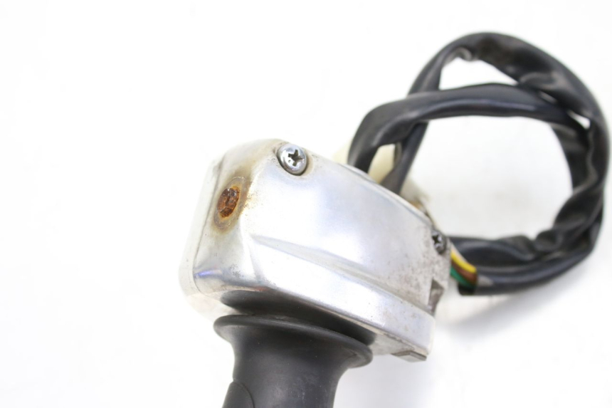 photo de MANUBRIO DESTRO KYMCO SENTO 100 (2008 - 2013) - Vista d'insieme del prodotto