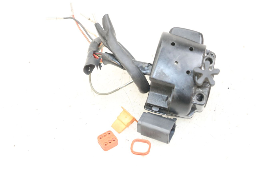 photo de COMMUTATORE DESTRO HARLEY DAVIDSON SPORTSTER XL CUSTOM 1200 (2003 - 2004) - Dettaglio del componente