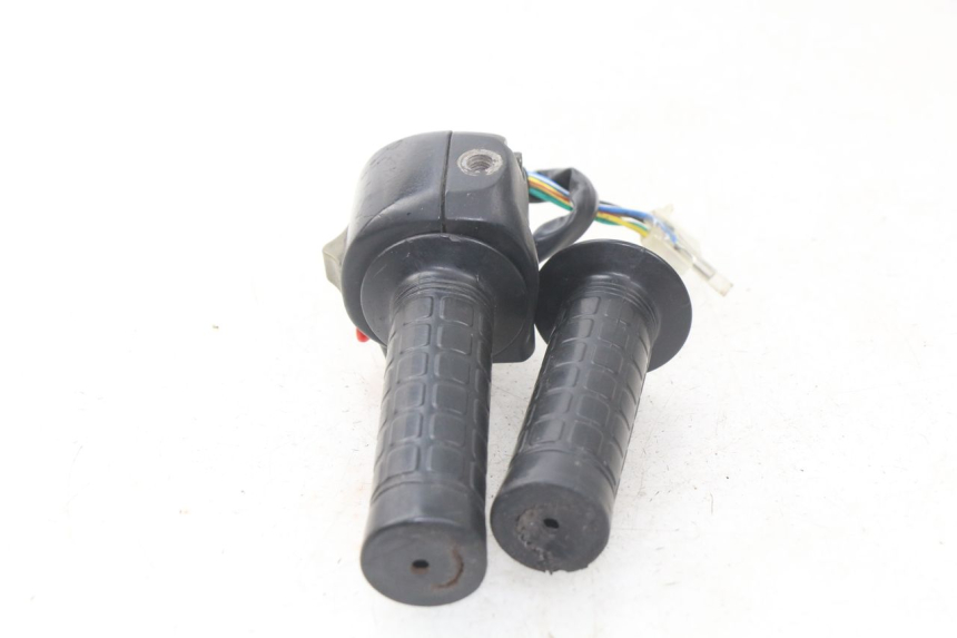 photo de COMANDO DESTRO FYM STRADA 50 (2007 - 2014) - Vista d'insieme del prodotto