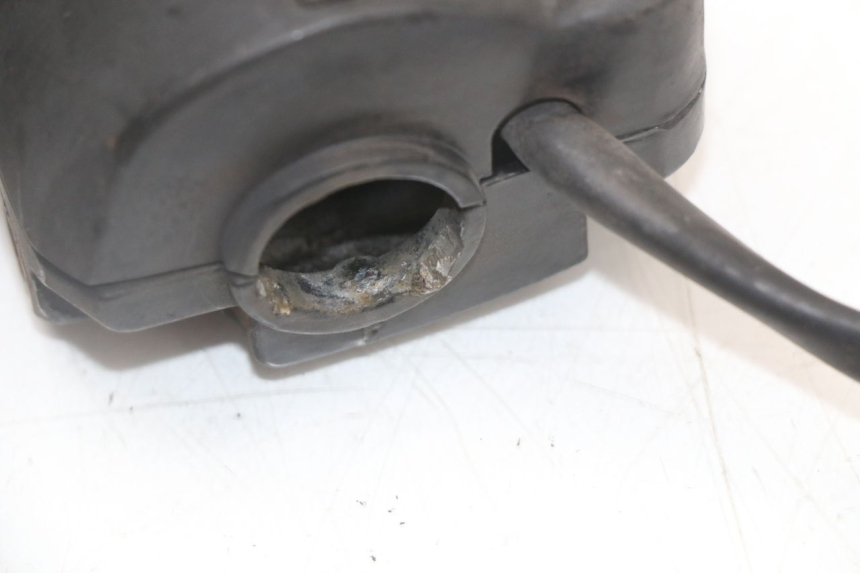 photo de COMMUTATORE DESTRO PEUGEOT STREETZONE 2T 50 (2014 - 2019) - Stato della superficie e materiale