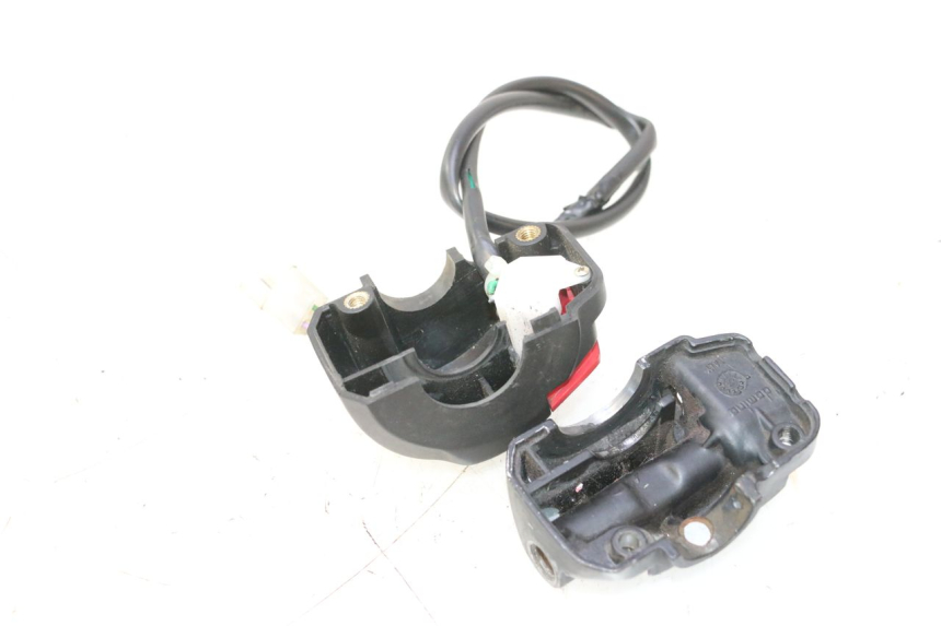 photo de COMMUTATORE DESTRO PEUGEOT TREKKER TKR 50 (2005 - 2014) - Altra angolazione
