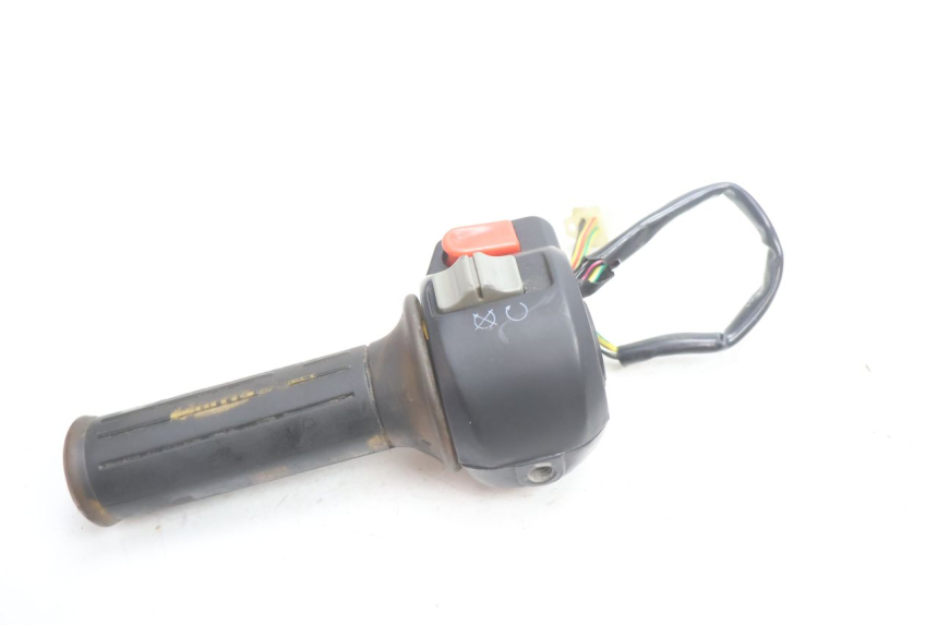 photo de MANUBRIO DESTRO PEUGEOT V-CLIC VCLIC 50 (2007 - 2013) - Primo piano tecnico