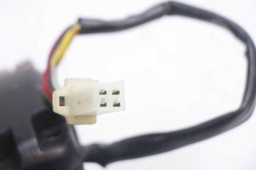 photo de MANUBRIO DESTRO PEUGEOT V-CLIC VCLIC 50 (2007 - 2013) - Stato della superficie e materiale