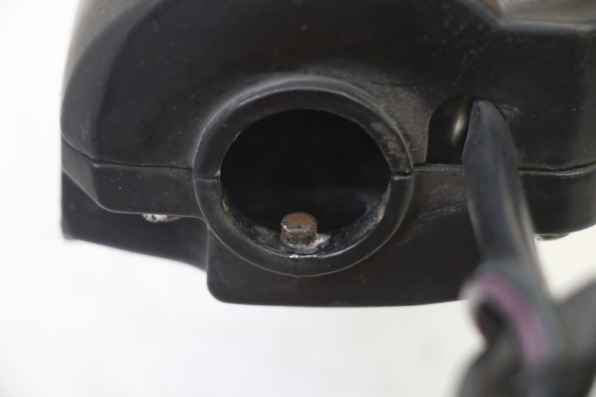 photo de MANUBRIO DESTRO PEUGEOT VIVACITY NEW 2T 50 (2008 - 2017) - Dettagli dei punti di fissaggio