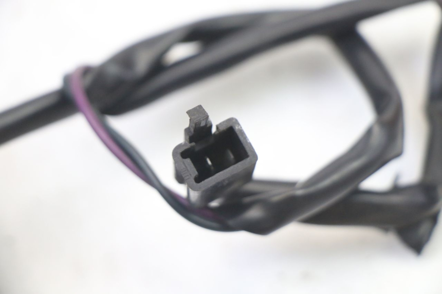 photo de MANUBRIO DESTRO PEUGEOT VIVACITY NEW 2T 50 (2008 - 2017) - Stato della superficie e materiale