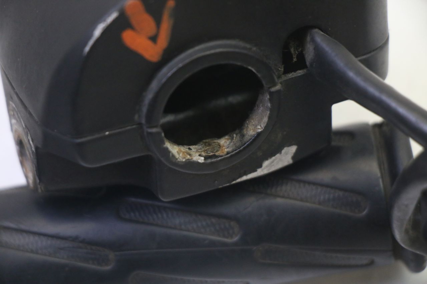 photo de MANUBRIO DESTRO PEUGEOT VIVACITY NEW 2T 50 (2008 - 2017) - Vista d'insieme del prodotto