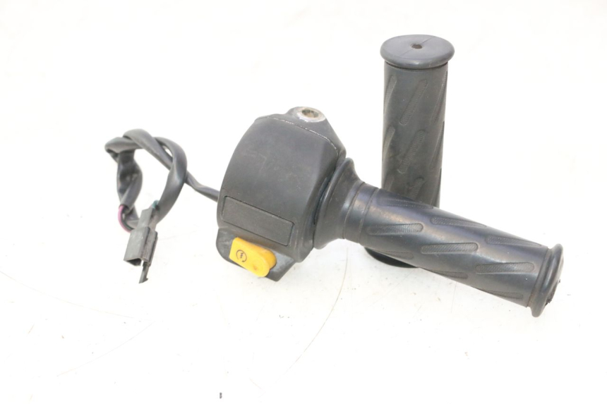 photo de MANUBRIO DESTRO PEUGEOT VIVACITY NEW 2T 50 (2008 - 2017) - Vista principale