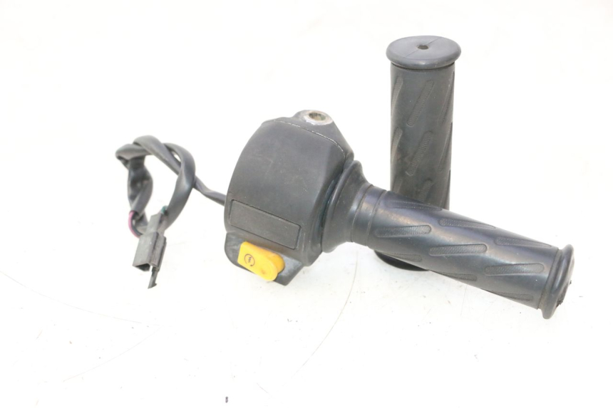 photo de MANUBRIO DESTRO PEUGEOT VIVACITY NEW 2T 50 (2008 - 2017) - Marcature e riferimenti originali