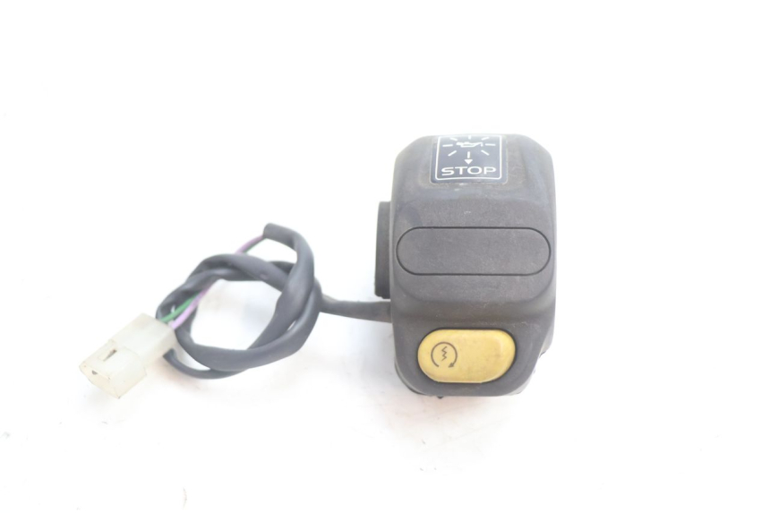 photo de MANUBRIO DESTRO PEUGEOT VIVACITY 50 (2004 - 2009) - Vista principale