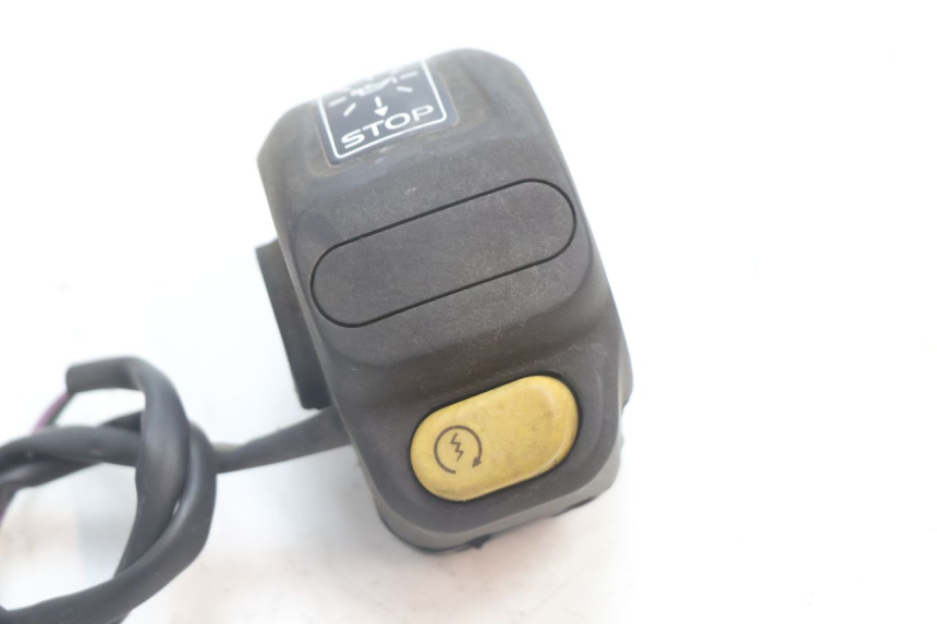 photo de MANUBRIO DESTRO PEUGEOT VIVACITY 50 (2004 - 2009) - Dettaglio del componente