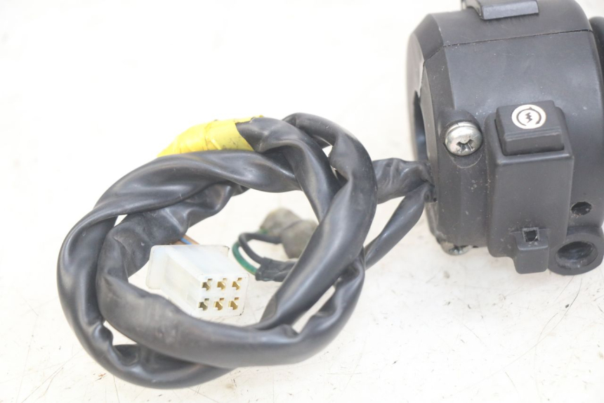 photo de MANUBRIO DESTRO DAELIM VJ ROADWIN FI 125 (2008 - 2017) - Vista d'insieme del prodotto