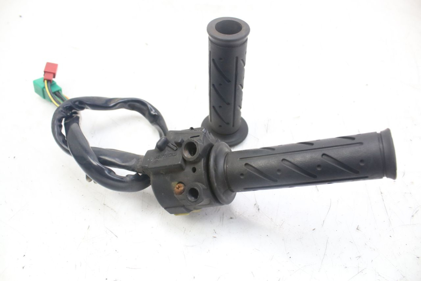 photo de COMMUTATORE DESTRO KYMCO X-CITING XCITING 400 (2014 - 2018) - Dettaglio del componente