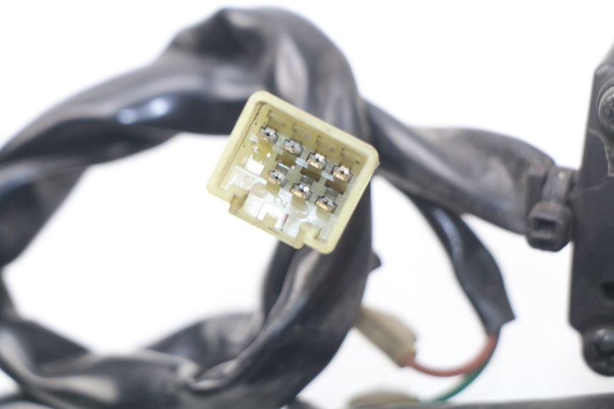 photo de MANUBRIO DESTRO YAMAHA X-MAX XMAX 125 (2010 - 2013) - Zoom sullo stato d'uso