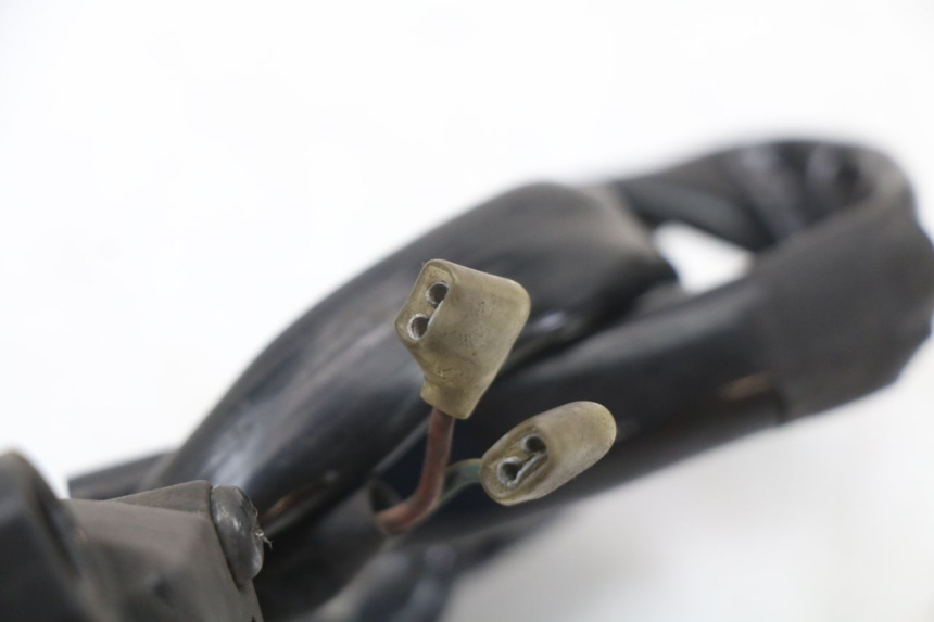 photo de MANUBRIO DESTRO YAMAHA X-MAX XMAX 125 (2010 - 2013) - Dettagli dei punti di fissaggio