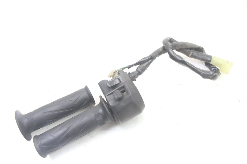 photo de MANUBRIO DESTRO YAMAHA X-MAX XMAX 125 (2010 - 2013) - Altra angolazione