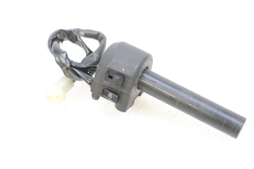 photo de MANUBRIO DESTRO YAMAHA X-MAX XMAX 125 (2010 - 2013) - Vista principale