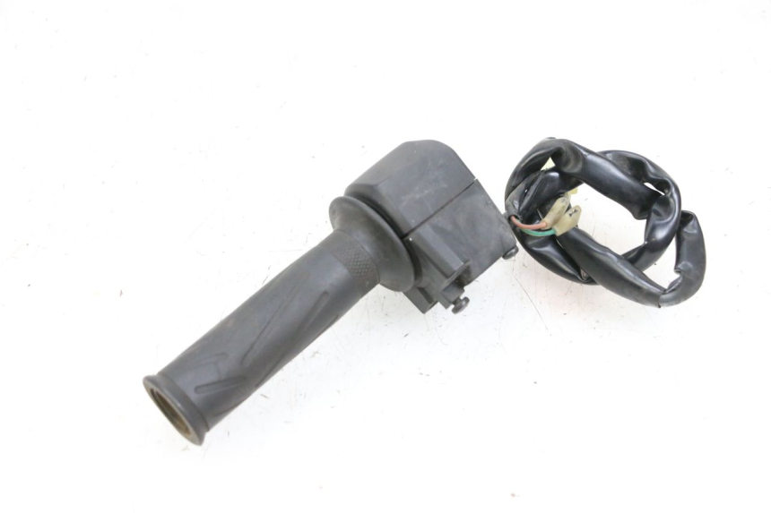 photo de MANUBRIO DESTRO YAMAHA X-MAX XMAX 125 (2010 - 2013) - Zoom sullo stato d'uso