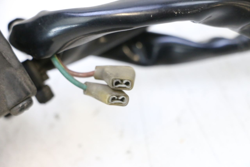 photo de MANUBRIO DESTRO YAMAHA X-MAX XMAX 125 (2010 - 2013) - Stato della superficie e materiale